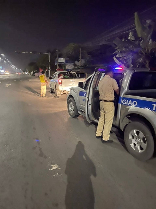 Tổ TTKS của Trạm CSGT quốc lộ 51 đã TTKS trong đêm, phát hiện nhóm thanh niên đua xe trái phép đã tiến hành vây bắt