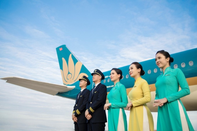 Phi công và các tiếp viên Hãng hàng không Quốc gia Việt Nam. Ảnh: Vietnam Airlines