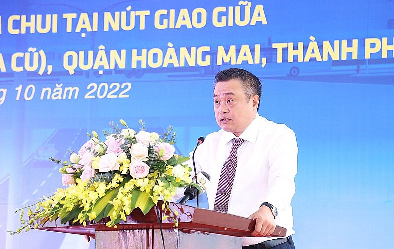Chủ tịch UBND thành phố Hà Nội Trần Sỹ Thanh phát lệnh khởi công