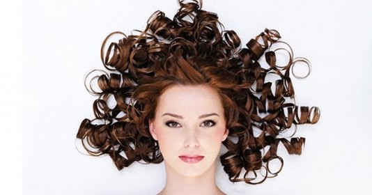 Do chất lượng tóc xoăn đa dạng và độc đáo, phụ nữ tóc xoăn luôn được yêu thích và quan tâm. Hãy thưởng thức hình ảnh để tìm kiếm sự lôi cuốn của tóc xoăn.