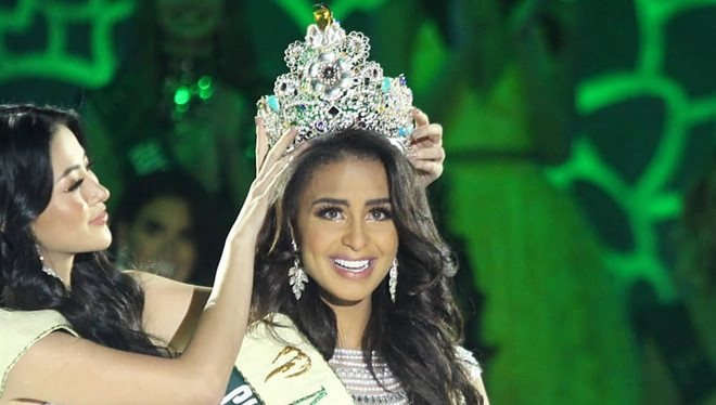 Phương Khánh trao vương miện Hoa hậu Trái Đất 2019 cho người đẹp Puerto Rico
