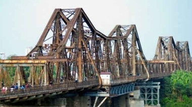 Sửa chữa cầu Long Biên, các phương tiện bị cấm giờ nào?