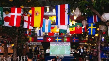 Quán nhậu giảm giá, siêu thị ở Sài Gòn tung khuyến mãi “ăn theo” mùa World Cup 2018 để hút khách
