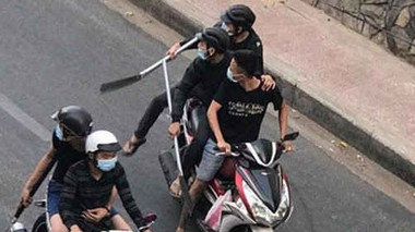 Vụ 30 thanh niên cầm mã tấu truy sát ở Sài Gòn: Bắt 5 giang hồ có số má quê Hải Phòng