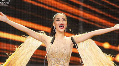 CLIP: Khoảnh khắc vỡ òa hạnh phúc khi Kiều Loan lọt Top 10 Hoa hậu Hòa bình Quốc tế 2019