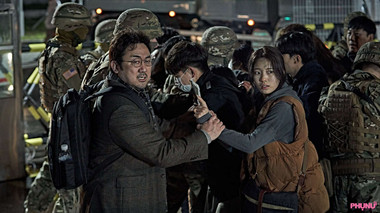 'Đại thảm họa núi Baekdu' càn quét phòng vé Hàn Quốc, thu gần 2.5 triệu vé chỉ sau 4 ngày khởi chiếu