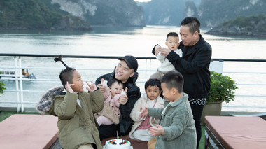 NTK Đỗ Mạnh Cường mừng sinh nhật con gái trên du thuyền ở  vịnh Hạ Long