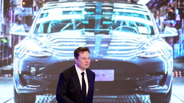 Tỷ phú Elon Musk đặt 25 triệu USD cổ phiếu "vào tay" người theo dõi Twitter