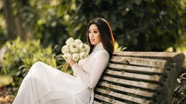 Diện áo dài trắng, Hoa hậu Khánh Vân khoe vóc dáng chuẩn trước thềm sơ khảo Hoa hậu Hoàn vũ Việt Nam 2022