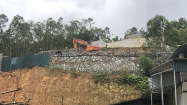 Vĩnh Phúc: Chủ công trình xây dựng trái phép trên đất rừng tại xã Ngọc Thanh, đang “tự tháo dỡ”