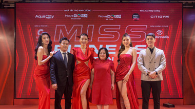 Á hậu Thúy Vân, siêu mẫu Minh Tú và Hoa hậu Kỳ Duyên đọ body nóng bỏng trên thảm đỏ