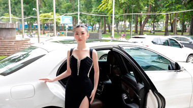 Á hậu Quỳnh Umee ngồi siêu xe 8 tỷ dự sự kiện