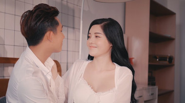 Ra mắt MV đầu tay, Dương Trúc Quân nói về mối quan hệ với người tình tin đồn