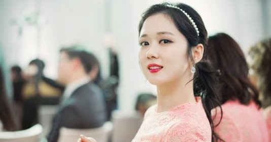 Ngày Valentine của mỹ nhân xứ Hàn cùng tuổi: Người chờ quà của chồng con, kẻ vẫn độc thân lẻ bóng