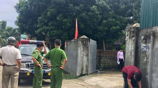 Lạng Sơn: Nhậu say, gã đàn ông dùng dao chém mẹ tử vong, chém con gái 10 tuổi bị thương nặng