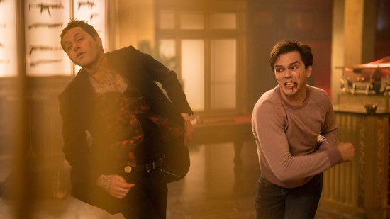 Màn đối đầu kịch tính giữa Nicolas Cage và mỹ nam “X-men” Nicholas Hoult trong trailer mới của “Renfield tay sai của quỷ”