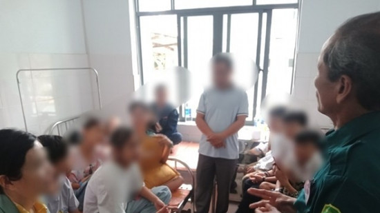 Quảng Nam: 18 học sinh bị ngộ độc thực phẩm sau khi ăn đồ tự chế biến